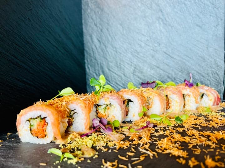 Sashimi Duo roll