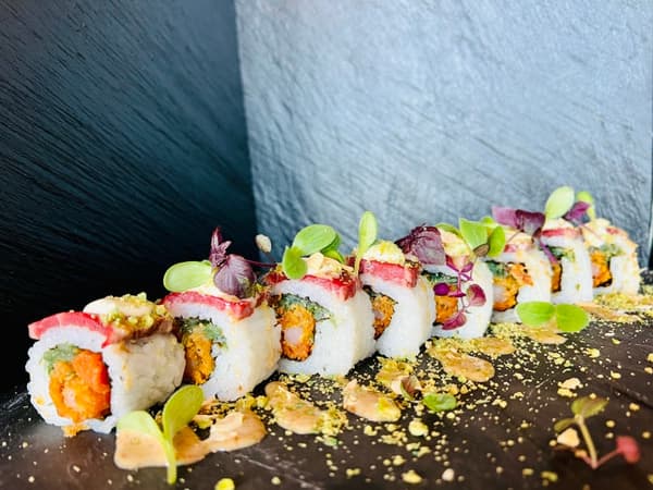 1/2 Surf & Turf roll